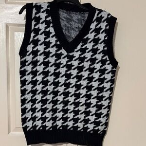 Black and White Houndstooth Men's Sweater Vest